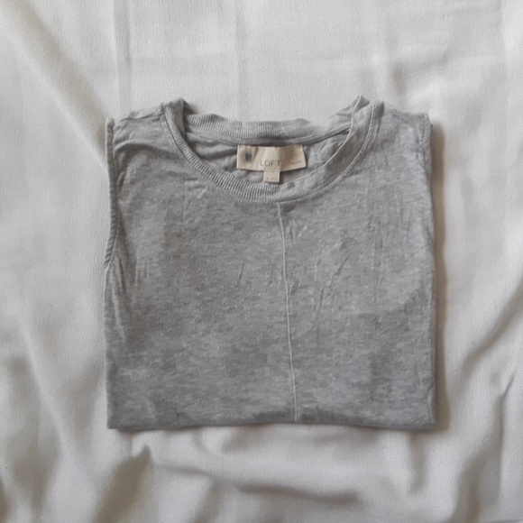 {Ann Taylor LOFT} Gray Muscle Tee Sz Small - Picture 5 of 5